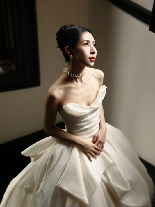 Robe de mariée longue plissée en satin, élégante, sans bretelles, C4164