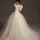 Robe de mariée longue en satin et tulle, décolleté en cœur, style unique, C4165