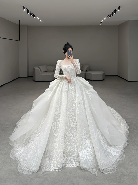 Robe de mariée longue en tulle et dentelle, style bal intemporel, manches longues, C4191