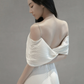 Robe de mariée longue en satin à bretelles spaghetti et coupe trapèze unique C4196