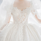 Robe de mariée longue en tulle et dentelle, intemporelle, manches longues et voile, C4197
