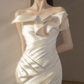 Jolie robe de mariée longue en satin à épaules dénudées et style sirène C4200