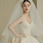 Robe de mariée longue en satin, bustier et voile, effet boule de rêve, C4201