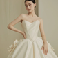 Robe de mariée longue en satin, bustier et voile, effet boule de rêve, C4201
