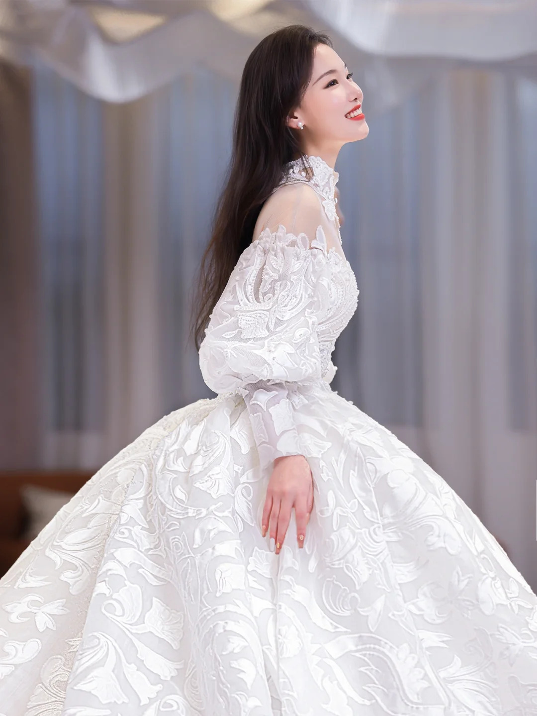 Robe de mariée longue en tulle et dentelle, manches longues, style unique, C4208