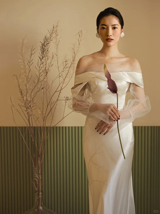 Robe de mariée sirène chic à épaules dénudées en satin et tulle, manches longues, C4218