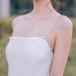 Robe de mariée longue en satin à bretelles spaghetti et coupe trapèze élégante C4224