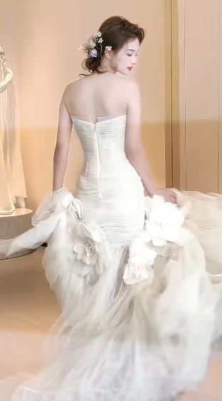 Unique Mermaid Strapless Tulle Flowers Applqiue Long Wedding Dresses C4235