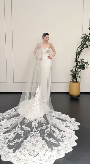 Robe de mariée longue élégante en satin et dentelle, style sirène, sans manches, avec voile, C4239