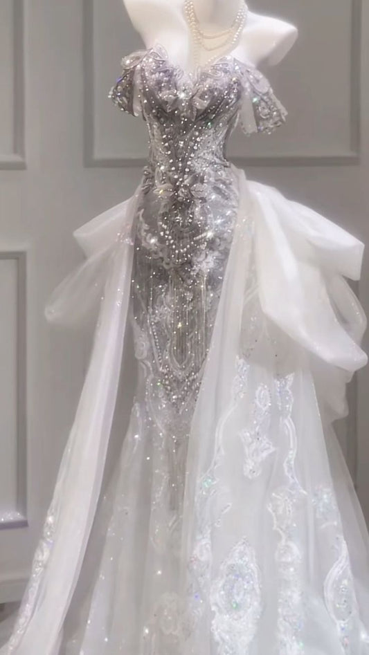 Robe de mariée longue sirène intemporelle à épaules dénudées, en tulle, dentelle, sequins et perles C4243