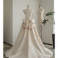 Robe de mariée longue dos nu en satin et dentelle, style chic, C4278