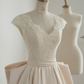 Robe de mariée longue dos nu en satin et dentelle, style chic, C4278