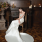 Robe de mariée longue sirène intemporelle sans bretelles en satin à sequins et perles C4304