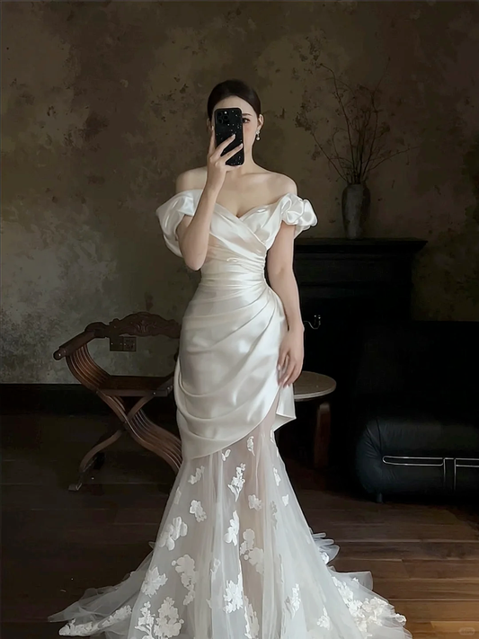 Robe de mariée longue en satin et tulle, style sirène chic, épaules dénudées, C4312
