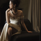 Robe de mariée longue plissée en satin à bretelles spaghetti et style sirène chic C4316