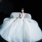 Robe de mariée longue en satin et tulle, sans bretelles, style bal intemporel, C4322