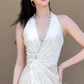 Robe de mariée longue en satin à col licou et fente, coupe trapèze, C4329