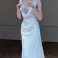 Robe de mariée longue sirène intemporelle en satin et perles C4331