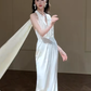 Robe de mariée longue en satin à col licou et sirène unique C4336