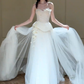 Robe de mariée longue en tulle, coupe trapèze, sans bretelles, style chic, avec appliques, C4344