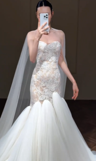Robe de mariée longue en tulle et dentelle, décolleté en cœur, style sirène, C4350