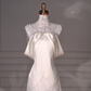 Superbe robe de mariée sirène longue en satin et dentelle perlée C4372