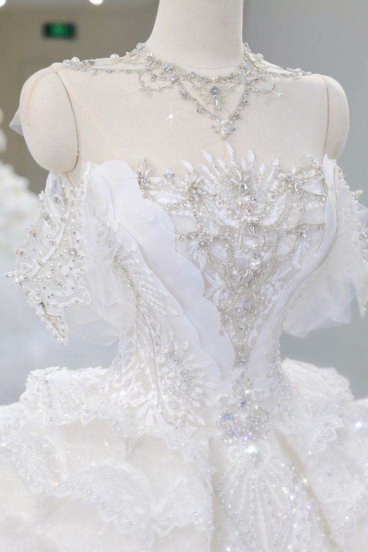Superbe robe de bal à épaules dénudées, tulle, dentelle, paillettes, perles, robe de mariée longue C4380