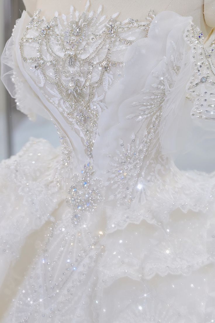 Superbe robe de bal à épaules dénudées, tulle, dentelle, paillettes, perles, robe de mariée longue C4380