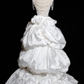 Robe de mariée longue vintage en satin à bretelles spaghetti et perles C4381