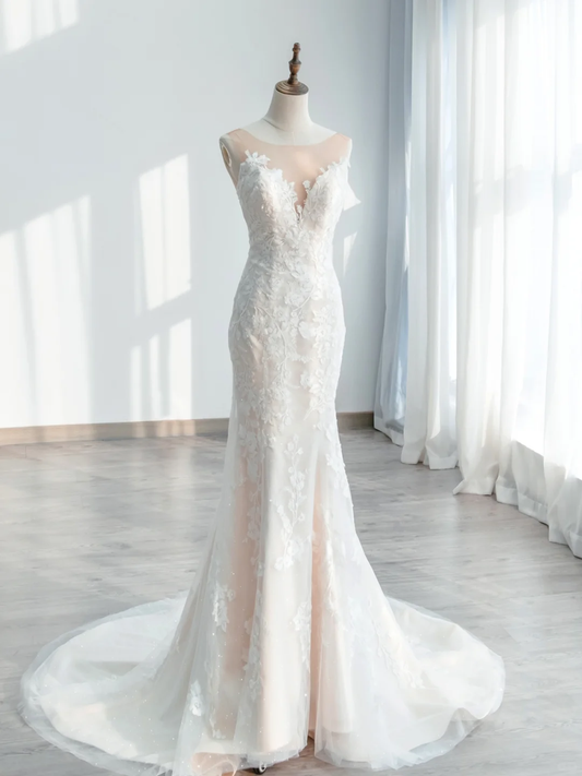 Robe de mariée longue sirène en tulle et dentelle de rêve C4387