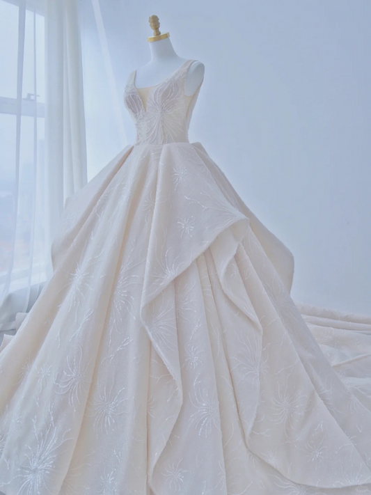 Robe de mariée longue élégante en satin à paillettes et dos nu C4390
