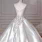 Robe de mariée longue en satin à sequins et perles, sans bretelles, style bal de rêve, C4393