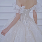 Robe de mariée longue en tulle à épaules dénudées et sequins avec voile C4401