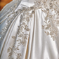 Superbe robe de mariée longue en satin, sans bretelles, à sequins et perles, C4403