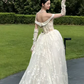 Robe de mariée longue en tulle et dentelle, épaules dénudées, avec manches, style français, C4440