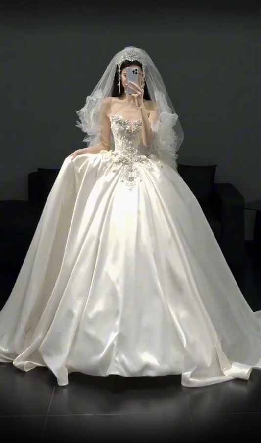 Timeless Ball Gown Strapless Satin Sequin Beads With Veil Long Wedding Dresses C4443