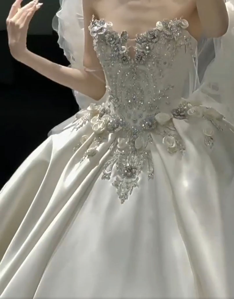 Timeless Ball Gown Strapless Satin Sequin Beads With Veil Long Wedding Dresses C4443
