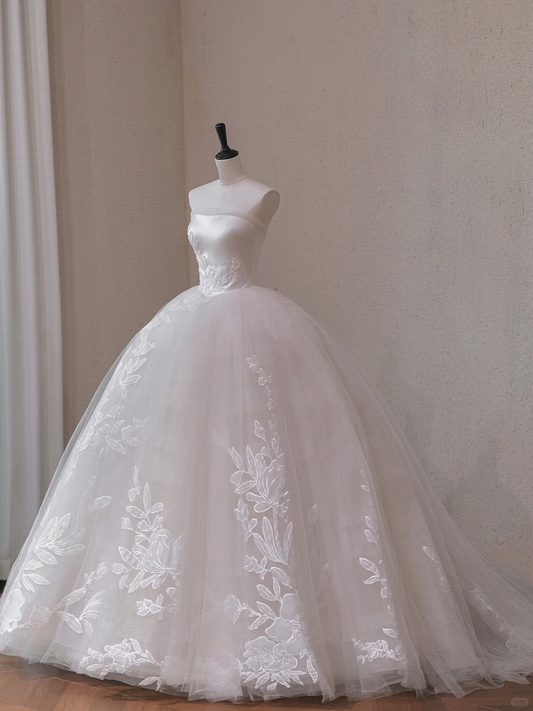 Robe de mariée longue en satin et tulle, sans bretelles, style bal intemporel, avec appliques, C4483