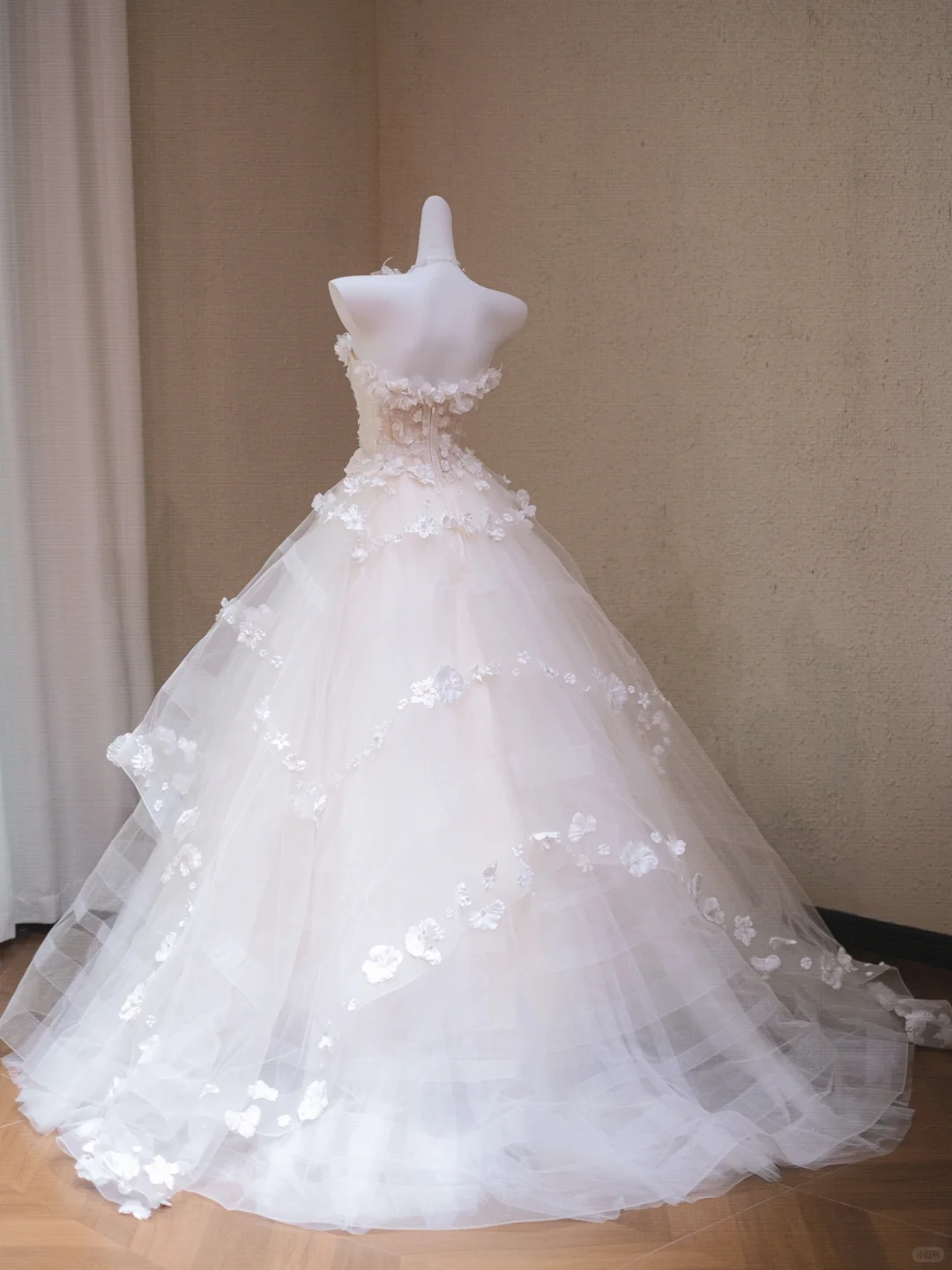 Fairy Ball Gown Strapless Tulle Applique Long Wedding Dresses C4510