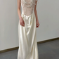 Superbe robe de mariée sirène asymétrique en satin et perles, longue, C4556