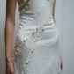 Robe de mariée sirène bustier en satin et perles, longue et rêveuse, C4558