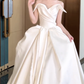 Robe de mariée longue plissée en satin, élégante, sans bretelles, C4561