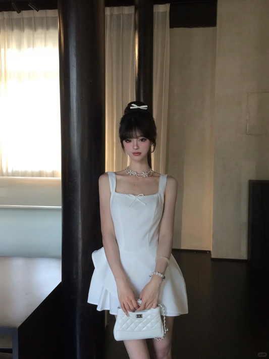 Robe de bal courte blanche en satin, coupe trapèze, tenue d'anniversaire, 16e anniversaire, C4566