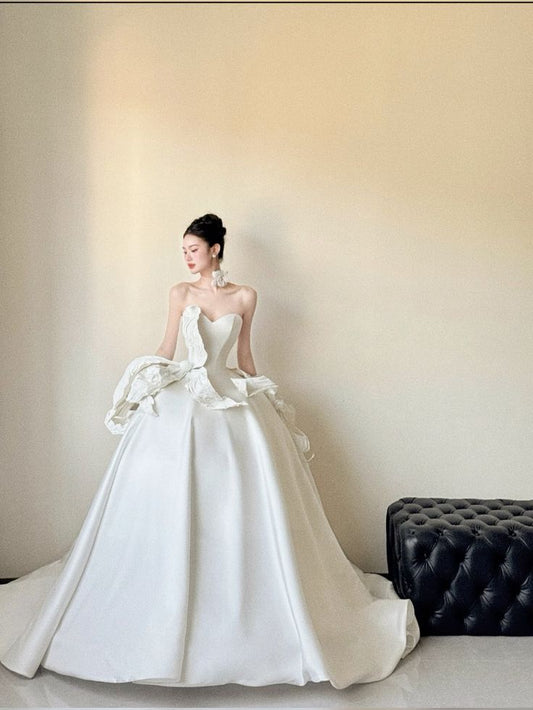 Timeless Ball Gown Strapless Satin With Gloves Long Wedding Dresses C4582