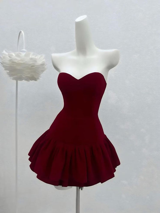 Burgundy A Line Sweetheart Satin Short Homecoming Dress 17th Birthday Outfits C4602