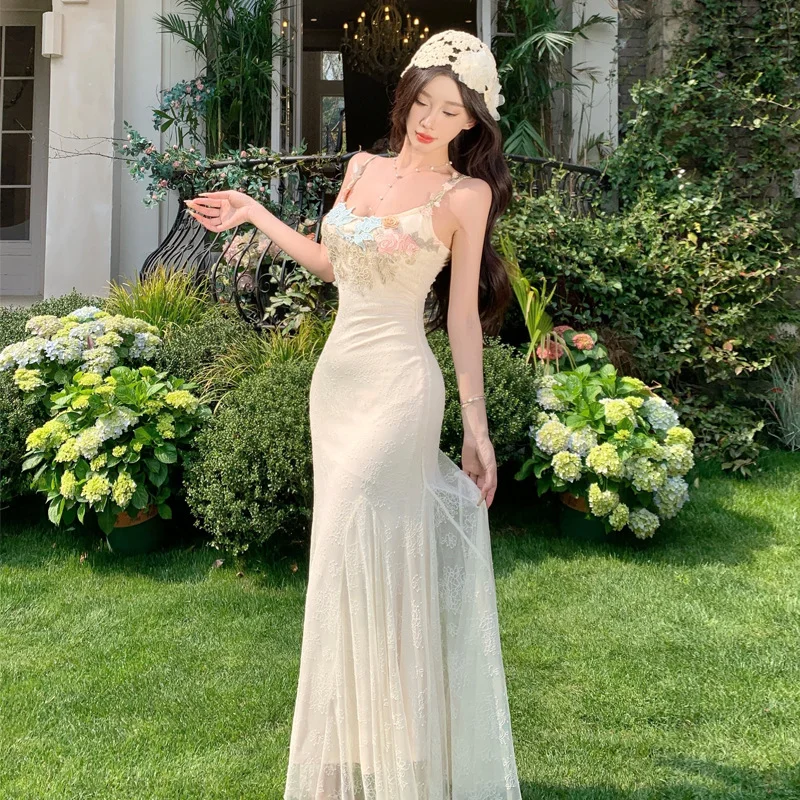Charmante robe de bal sirène à bretelles spaghetti en satin et dentelle avec appliques, longue, robe de soirée C4649