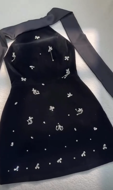 Simple A Line Scoop Neckline Short Birthday Dress Black Homecoming Dresses C473