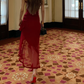 Robe de bal longue en satin bordeaux à bretelles spaghetti et sirène C4787