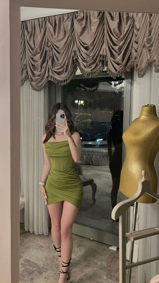 Robe sirène sexy bustier en satin plissé, courte, tenue de soirée pour 20e anniversaire, C4815