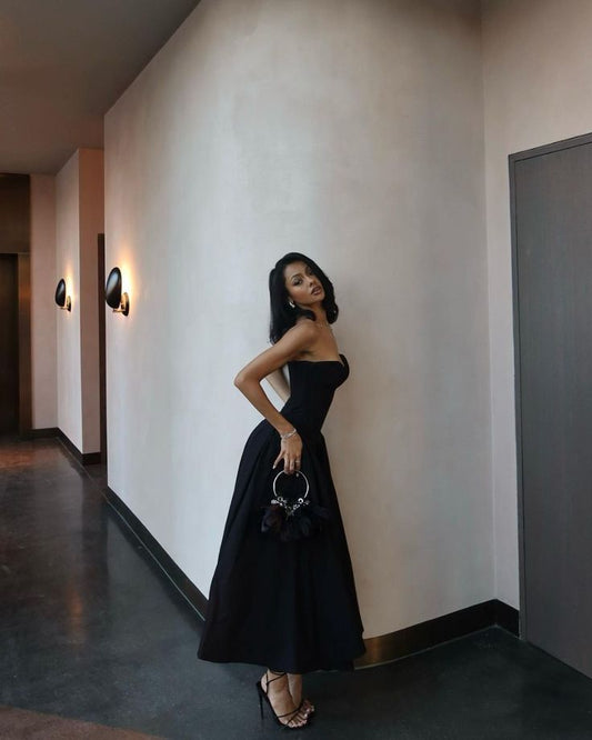 Robe de bal longue en satin noir, élégante, coupe trapèze, sans bretelles, C4966